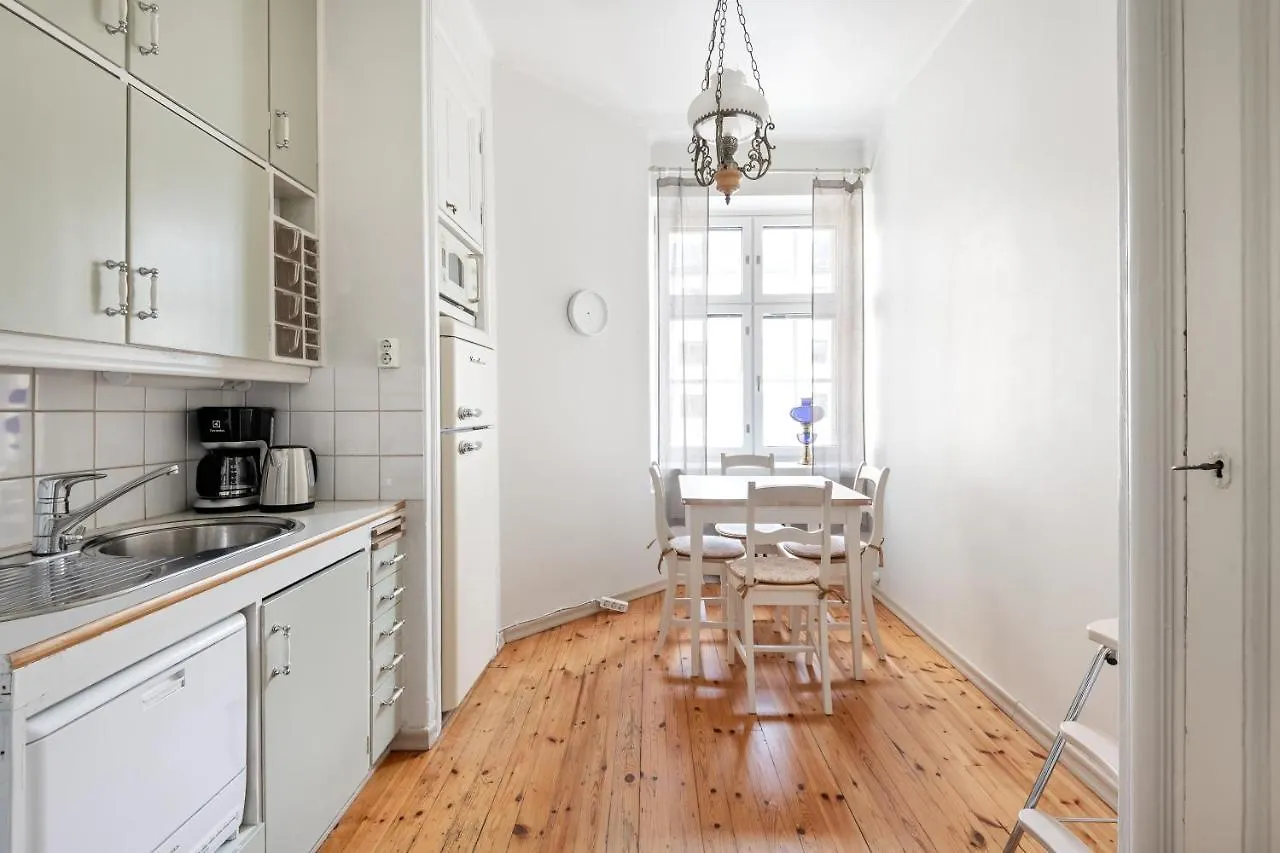 Wehost Spacious Studio For 5 With A Kitchen Helsinki
